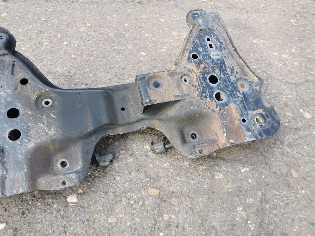 bontott OPEL CORSA D Első Bölcső