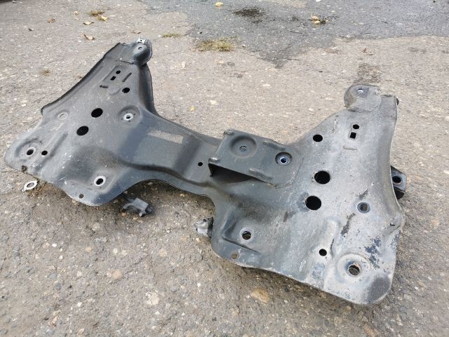 bontott OPEL CORSA D Első Bölcső