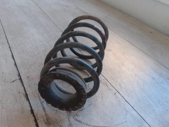 bontott OPEL CORSA D Első Rugó