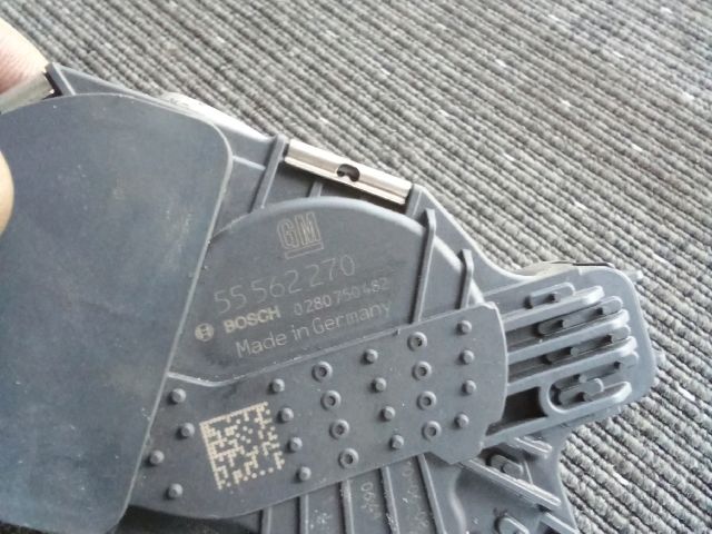 bontott OPEL CORSA D Fojtószelep (Elektromos)