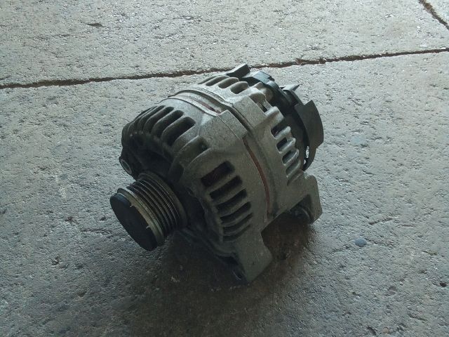 bontott OPEL CORSA D Generátor