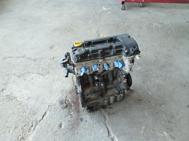 bontott OPEL CORSA D Motor (Fűzött blokk hengerfejjel)