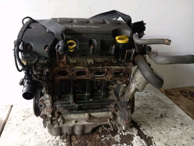 bontott OPEL CORSA D Motor (Fűzött blokk hengerfejjel)