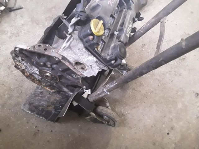 bontott OPEL CORSA D Motor (Fűzött blokk hengerfejjel)