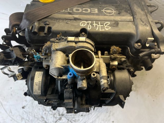 bontott OPEL CORSA D Motor (Fűzött blokk hengerfejjel)