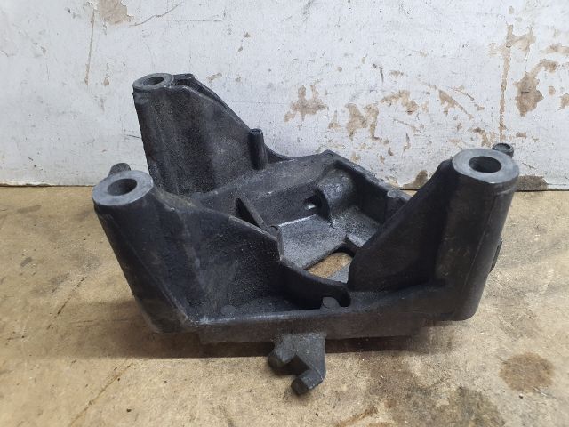 bontott OPEL CORSA D Motor Tartó Bak Jobb