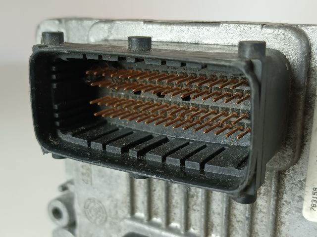 bontott OPEL CORSA D Motorvezérlő