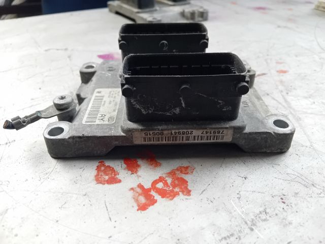 bontott OPEL CORSA D Motorvezérlő