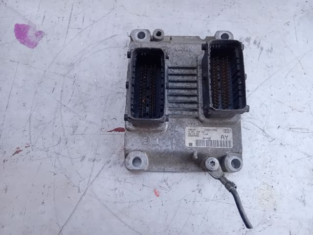 bontott OPEL CORSA D Motorvezérlő
