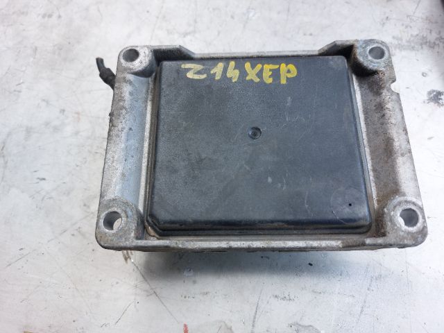 bontott OPEL CORSA D Motorvezérlő