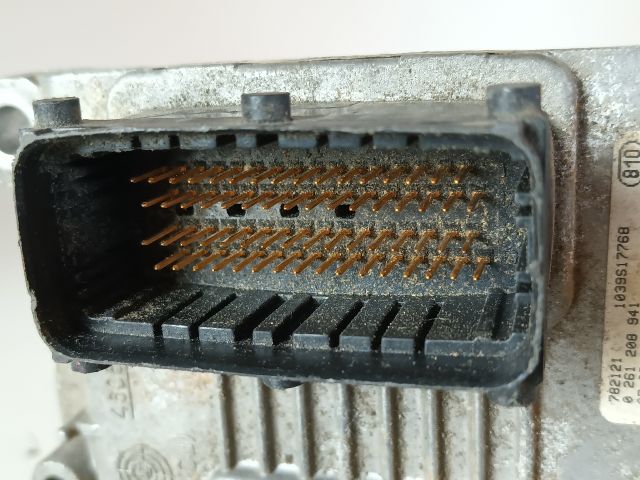 bontott OPEL CORSA D Motorvezérlő