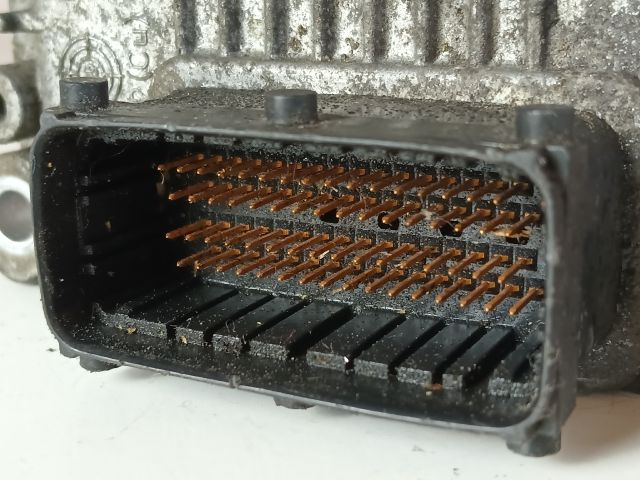 bontott OPEL CORSA D Motorvezérlő