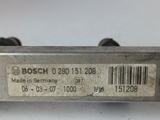 bontott OPEL CORSA D Porlasztó Sor / Híd