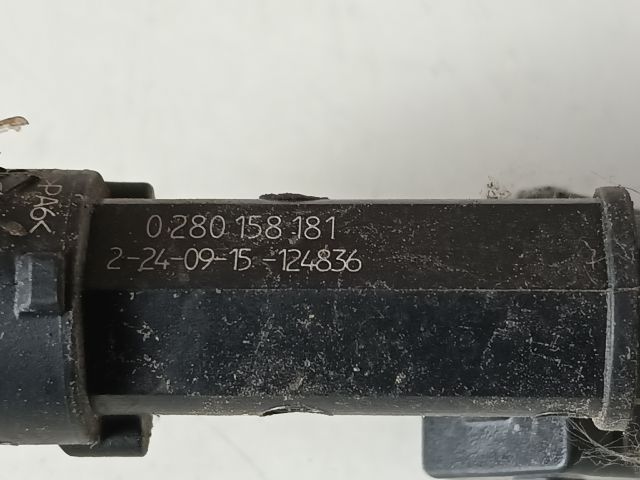 bontott OPEL CORSA D Porlasztó Sor / Híd