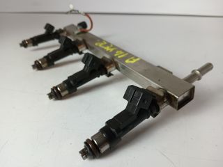 bontott OPEL CORSA D Porlasztó Sor / Híd