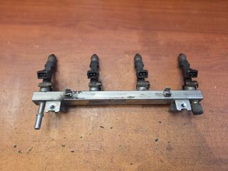 bontott OPEL CORSA D Porlasztó Sor / Híd