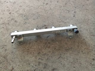 bontott OPEL CORSA D Porlasztó Sor / Híd