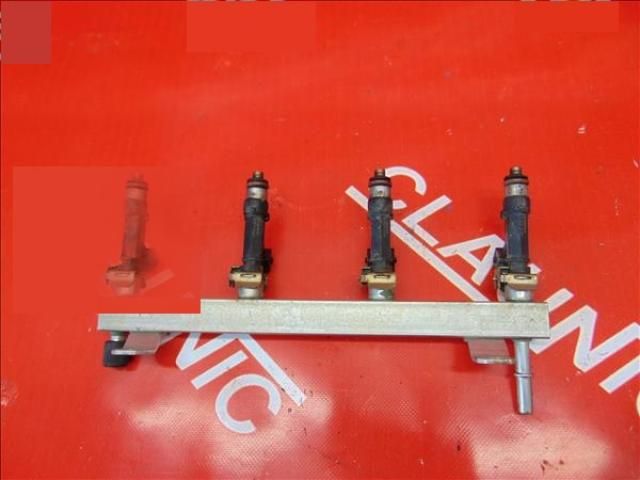 bontott OPEL CORSA D Porlasztó Sor / Híd