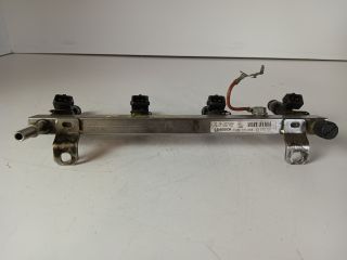 bontott OPEL CORSA D Porlasztó Sor / Híd