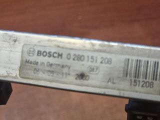 bontott OPEL CORSA D Porlasztó Sor / Híd