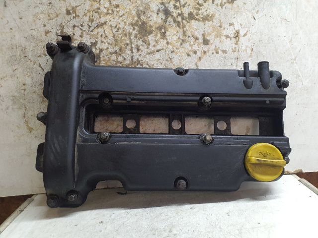 bontott OPEL CORSA D Szelepfedél