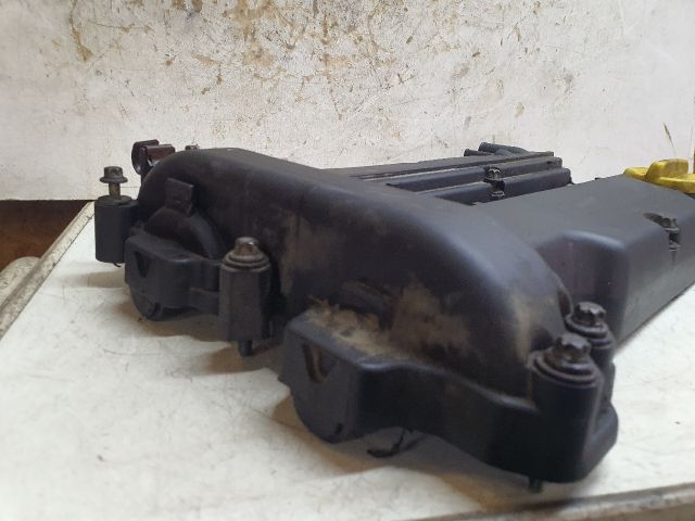 bontott OPEL CORSA D Szelepfedél