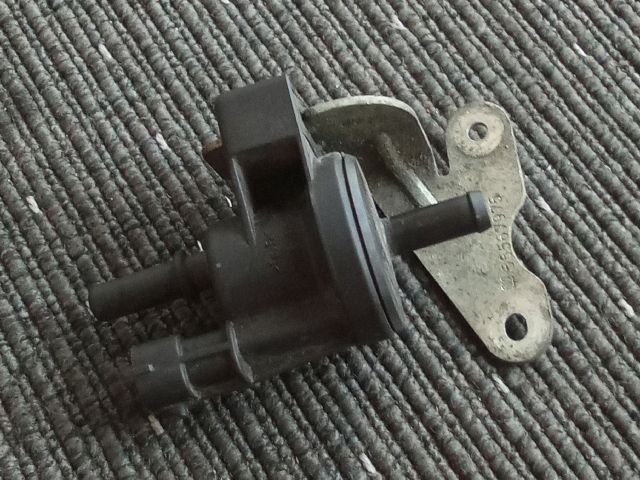 bontott OPEL CORSA D Tankszellőztető Szelep