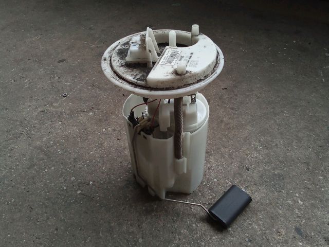 bontott OPEL CORSA D Üzemanyag Szivattyú