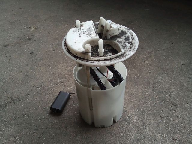 bontott OPEL CORSA D Üzemanyag Szivattyú