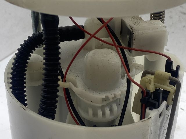 bontott OPEL CORSA D Üzemanyag Szivattyú