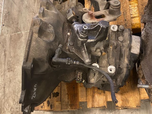 bontott OPEL CORSA D Váltó (Mechanikus)