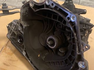 bontott OPEL CORSA D Váltó (Mechanikus)