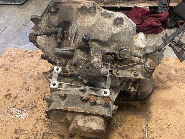 bontott OPEL CORSA D Váltó (Mechanikus)