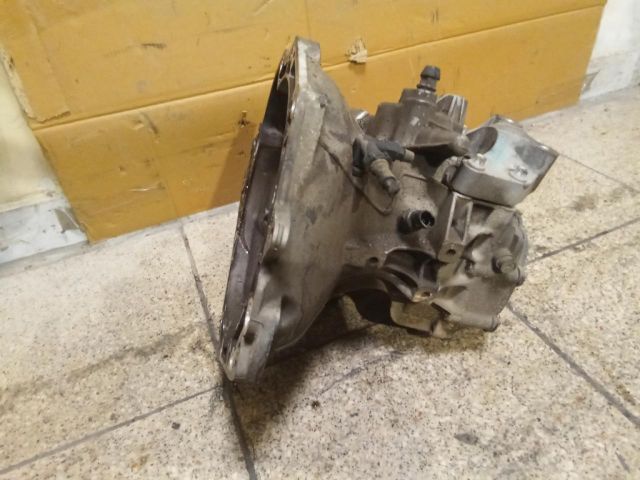 bontott OPEL CORSA D Váltó (Mechanikus)
