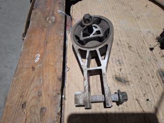 bontott OPEL CORSA D Váltó Tartó Bak (Pozíciófüggetlen)