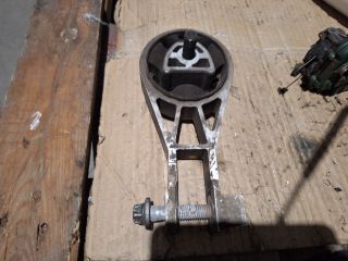 bontott OPEL CORSA D Váltó Tartó Bak (Pozíciófüggetlen)