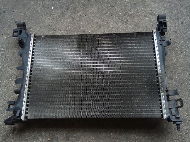 bontott OPEL CORSA D Vízhűtő Radiátor (Klímás)
