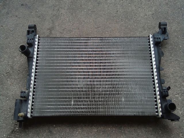 bontott OPEL CORSA D Vízhűtő Radiátor (Klímás)