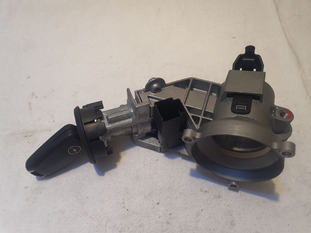 bontott OPEL CORSA D Gyújtáskapcsoló Házzal