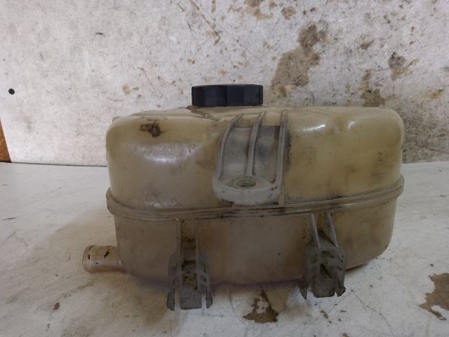 bontott OPEL CORSA D Kiegyenlítő Tartály