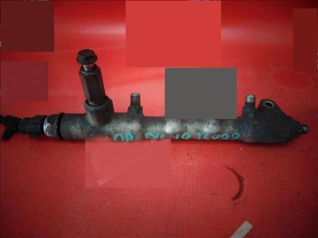 bontott OPEL CORSA D Porlasztó Sor / Híd