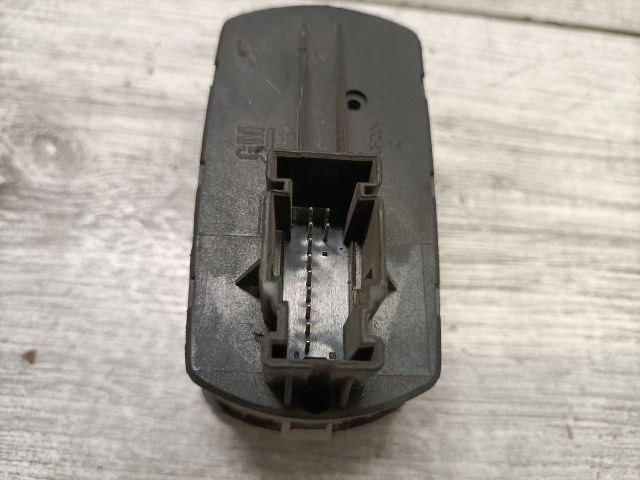 bontott OPEL CORSA D Ablakemelő és Tükör Kapcsoló