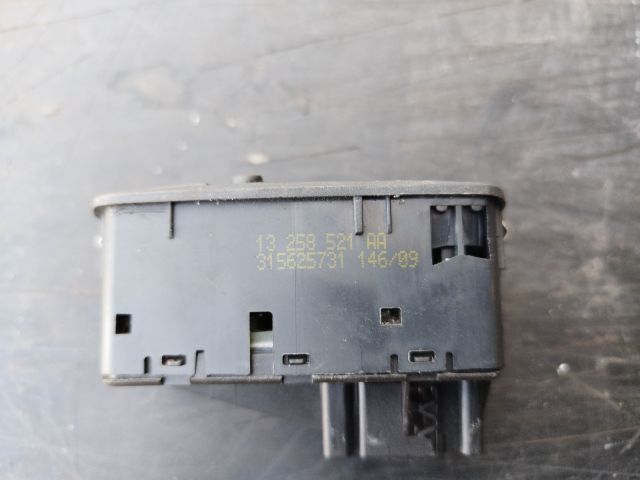 bontott OPEL CORSA D Ablakemelő és Tükör Kapcsoló