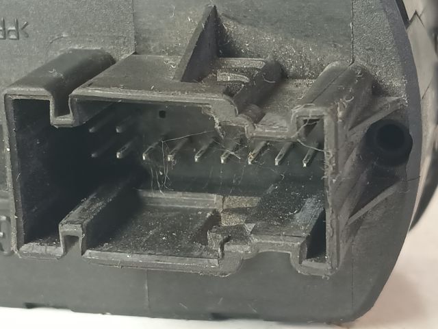 bontott OPEL CORSA D Ablakemelő és Tükör Kapcsoló