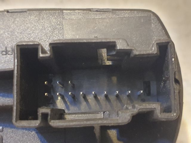 bontott OPEL CORSA D Ablakemelő és Tükör Kapcsoló