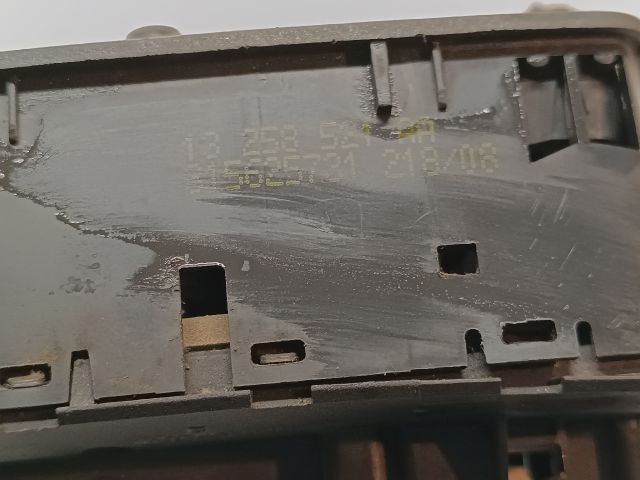 bontott OPEL CORSA D Ablakemelő és Tükör Kapcsoló