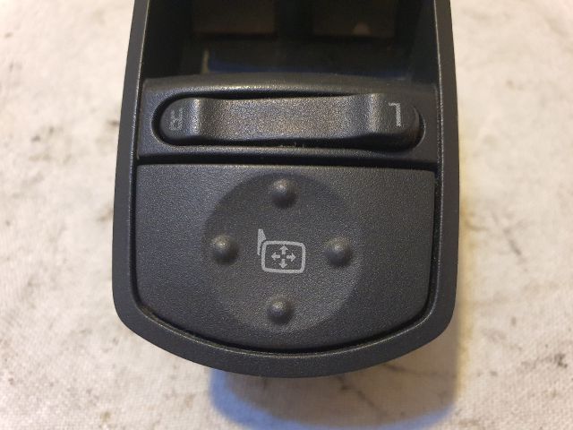 bontott OPEL CORSA D Ablakemelő és Tükör Kapcsoló