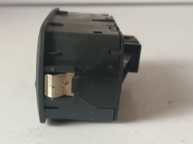 bontott OPEL CORSA D Ablakemelő és Tükör Kapcsoló