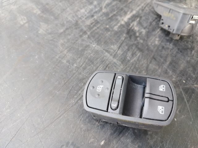 bontott OPEL CORSA D Ablakemelő és Tükör Kapcsoló