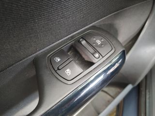 bontott OPEL CORSA D Ablakmosó Tartály